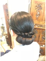 ロカット サロン(Roquat Salon)&nbsp;クラシカルロールシニヨンアップ【ヘアアレンジ　立川/立川南】