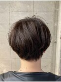 ライトベージュ_ホワイトアッシュショートパーマ