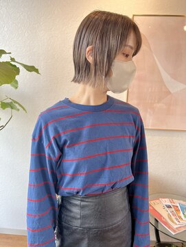 エン(en) ボブ×グレージュ