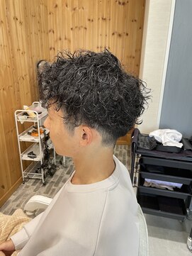 モエバイアリア(Moe by aria) カールツイスパ