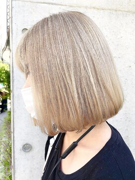 ボヤージュニケ(Voyage Nike) ホワイトベージュ