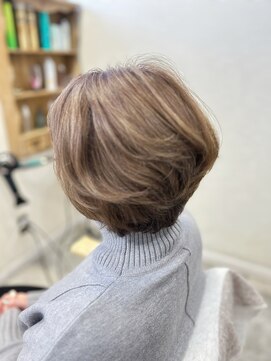 ヘアーアンドメイク ドレス(DRESS) 白髪ぼかしハイライト