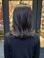アイフィール アヴェダ 瑞江店(i feel AVEDA)&nbsp;【藤田】ミディアムレイヤーカット×透明感大人アッシュカラー