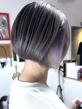 ブレイズヘアー(BLAZEhair) シルバーバレイヤージュ×インナーホワイト×ブリーチ2回