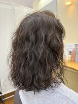 キャラシャローネ お台場(CharaChalone)&nbsp;ウェーブパーマ／ミディアム