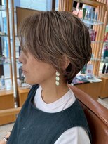 トリッカアヴェダ(tricca AVEDA)&nbsp;大人ショート/レイヤーカット/ハイライト