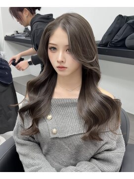 アクション 心斎橋店(ACTION) 20代30代レイヤーカット 韓国ヘア 顔まわりカット 艶カラー