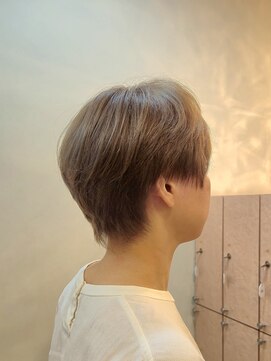 サエラクワトロ ハンサムショート