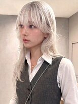 ルーア(Lua)&nbsp;ハイライト、ブリーチ、ダブルカラー、インナーカラー、エクステ