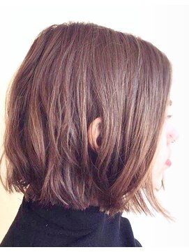 アングレカム(Angraecum) 印象強い可愛さを☆切りっぱなしボブ