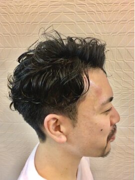 イエローズ ヘアーカットスタジオ(YELLOWS hair cut studio) ツーブロックパーマ