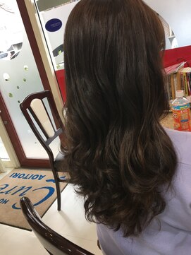 キュアハウス 青い鳥 大人女子パーマ