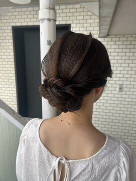 フェリーチェ(Felice) アップスタイル　シニヨン　お呼ばれヘア