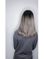 ナインプラス(NINE+)&nbsp;ホワイト系シャドールーツ