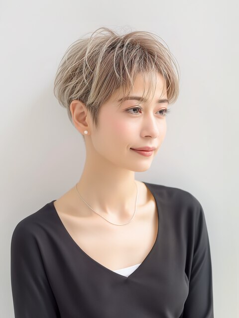 2025年春】【ハイトーンでぼかす】最新の白髪ぼかし＆似合わせショート  