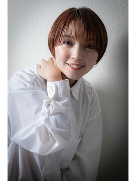 カバーヘア ブリス 川口(COVER HAIR bliss) 透明感カラー小顔補正カット丸みショートマッシュv川口20代30代