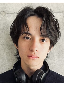 バイフィフス 原宿/表参道(by fifth) ミディアムウルフセンターパートニュアンスパーマ大人スタイル