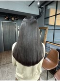 シンプルなのに洗練された透明感カラー／髪質改善トリートメント