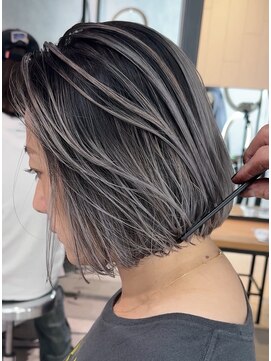 サロウィン 下北沢(SALOWIN) 深めグレーのバレイヤージュ