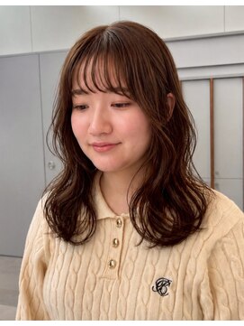 ローレン(LOREN) ミディアムヘア ベージュ ブラウンベージュ 前髪パーマ 栄/久屋