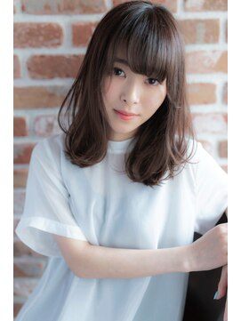 エニー 栄(Any) 洗練された大人かわいい×小顔に見える厚め前髪ミディ