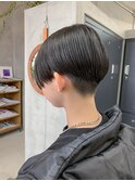刈り上げショート、前下がり、マニッシュショート