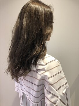 ロンド レグリーズ 立川(Lond leglise) 似合わせカット/くせ毛風/ルーズ/オリーブ〈深味信也〉