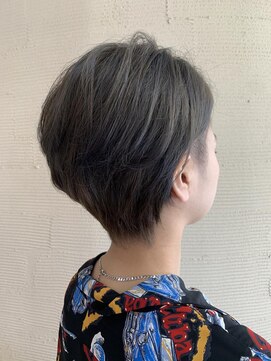 リフレアンドケア ミチ 幸町店(refre&care MICHI) 襟足スッキリショートスタイル