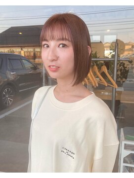 ナンバー(number+) 20代30代40代前下がりストレート大人ボブリップライン