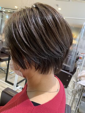 トレ(tre.) 甲子園口/髪質改善/ショート/ハイライト/酸性ストレート