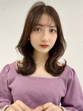 ルームバイシー 新宿(Loom. by Sea) くびれヘア/グレージュカラー/韓国風前髪/斜めバング