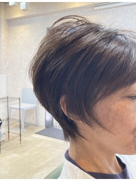 クーロン(Qoolon) 甘さを残したベリーショート × ツーブロック