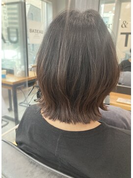 バトー バイ トリコ 船橋北口店(BATEAU by tricot) 切りっぱなしボブ