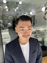 ウェルネス(Wellness)&nbsp;スキンフェード　サイドパート