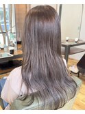 オリーブベージュ