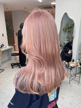 天神美容室の写真/カラー前の前処理付き!長く綺麗な色を楽しみたい!そんなお客様向けのサービスもございます。