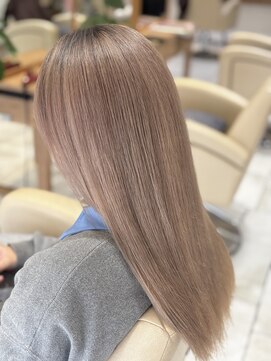 プリーク(preak) とろけるミルクティーベージュ×愛され艶ロング