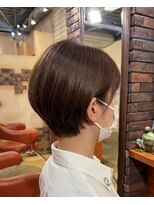 ヘアメイク フレンシア(hair make flencia) 丸みのあるシルエットが魅力のショートボブ【409スタイル】