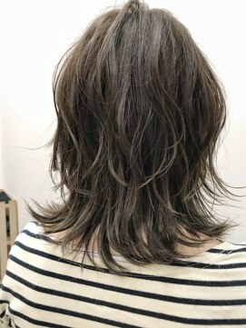 キューズ クラブ(cuz KLUB) 【cuzKLUB】レイヤースタイル×アッシュカラー