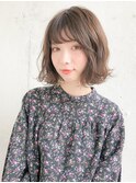 切りっぱなしボブ ゆるふわ アッシュベージュ
