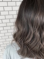 アソート 大曽根駅前店(ASSORT)&nbsp;バレイヤージュ×シルバーグレージュ＠ASSORT