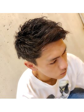 ラグシス ザ バックルーム(LUXIS THE BACK ROOM) ソフトツイストパーマ×ツーブロアップバング［立川/メンズ］