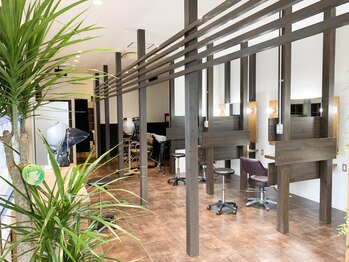 SALONS 久留米小森野店【サロンズ】
