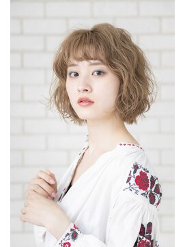 クロエ 中野(Cloe) オン眉ショートバング＆くせ毛風無造作ヘア