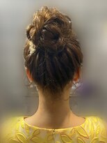 ミテ(MiTe)&nbsp;アレンジヘアセット　お団子ヘア　お呼ばれヘア　パーティーヘア