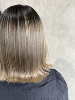 シアン(.Xian)&nbsp;シャドールーツ（ブリーチ/ハイライト/インナーカラー/高槻）