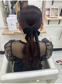 タイトローポニー結婚式ヘアお呼ばれヘア
