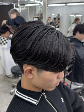 エデアンルクラ 下通(EDEAN Leclat) 熊本メンズパーマ センターパート ニュアンスパーマ MEN'S HAIR
