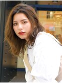 カーキグレージュ×フェザーバング