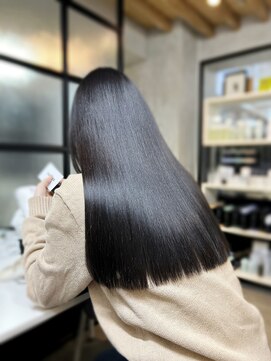 サクラ オモテサンドウ(SAKURA) 髪質改善トリートメント/縮毛矯正/レイヤーカット/表参道